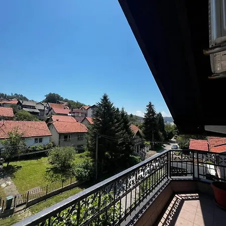 Hostel Tuzla Διαμέρισμα